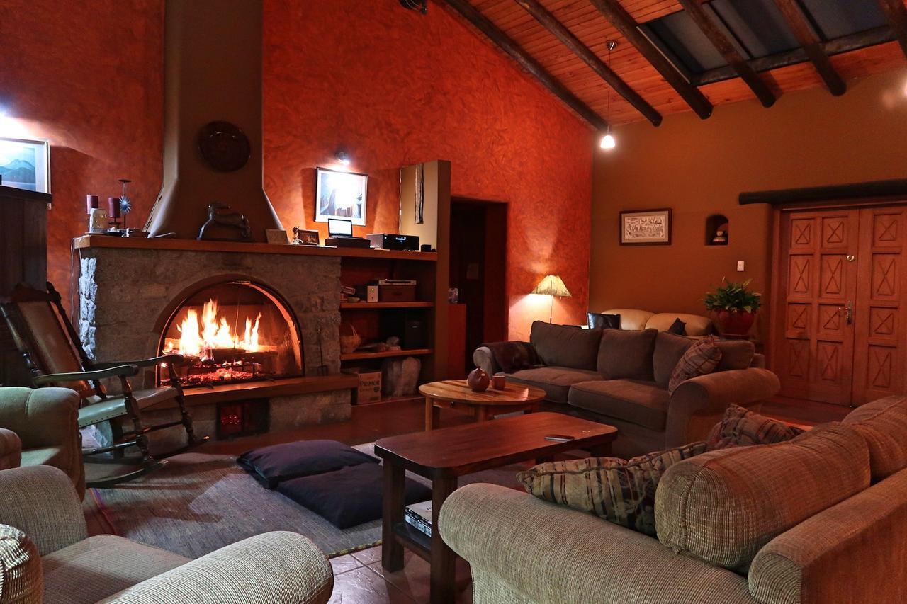 The Lazy Dog Inn A Mountain Lodge Уарас Екстер'єр фото