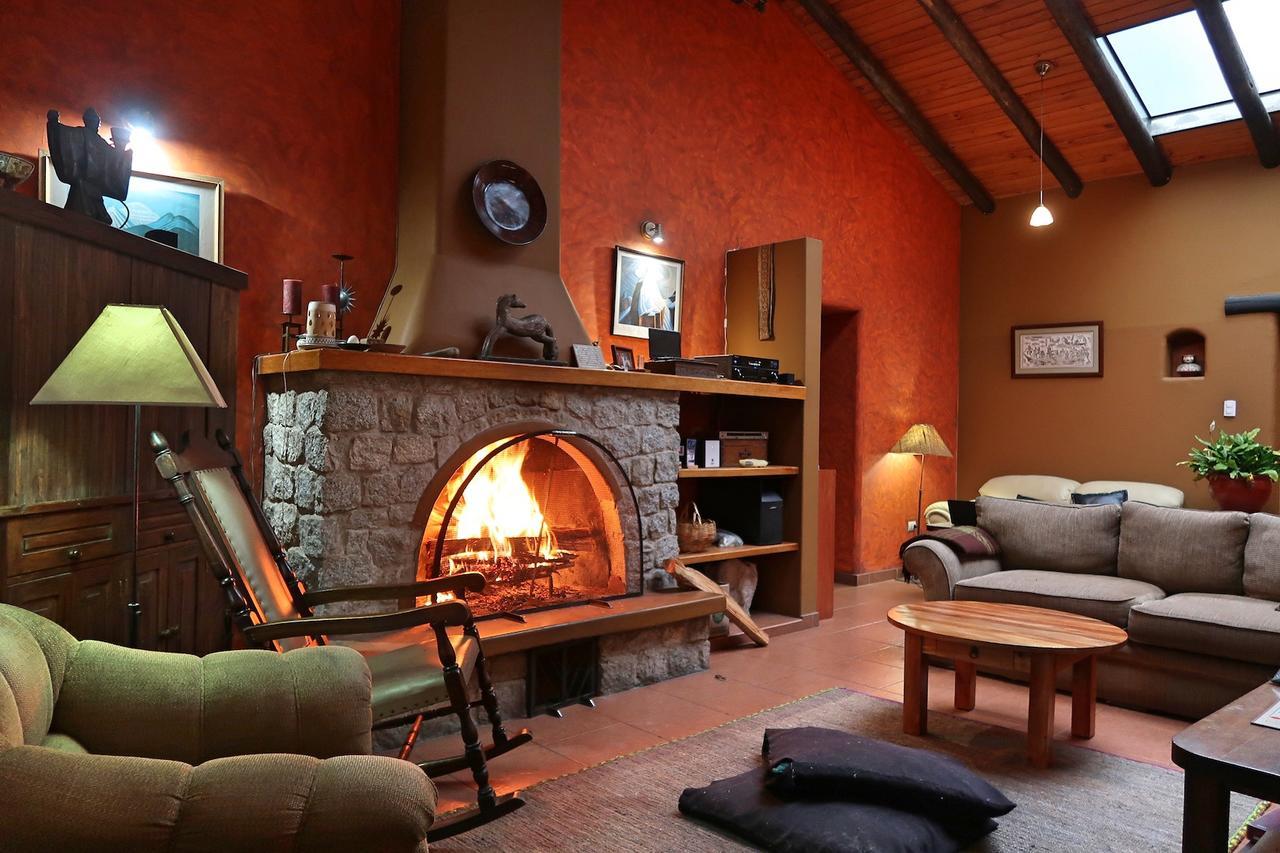 The Lazy Dog Inn A Mountain Lodge Уарас Екстер'єр фото