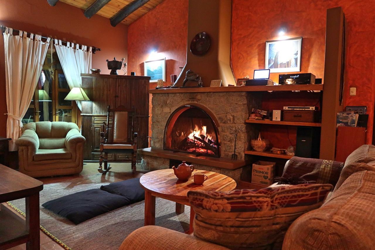 The Lazy Dog Inn A Mountain Lodge Уарас Екстер'єр фото