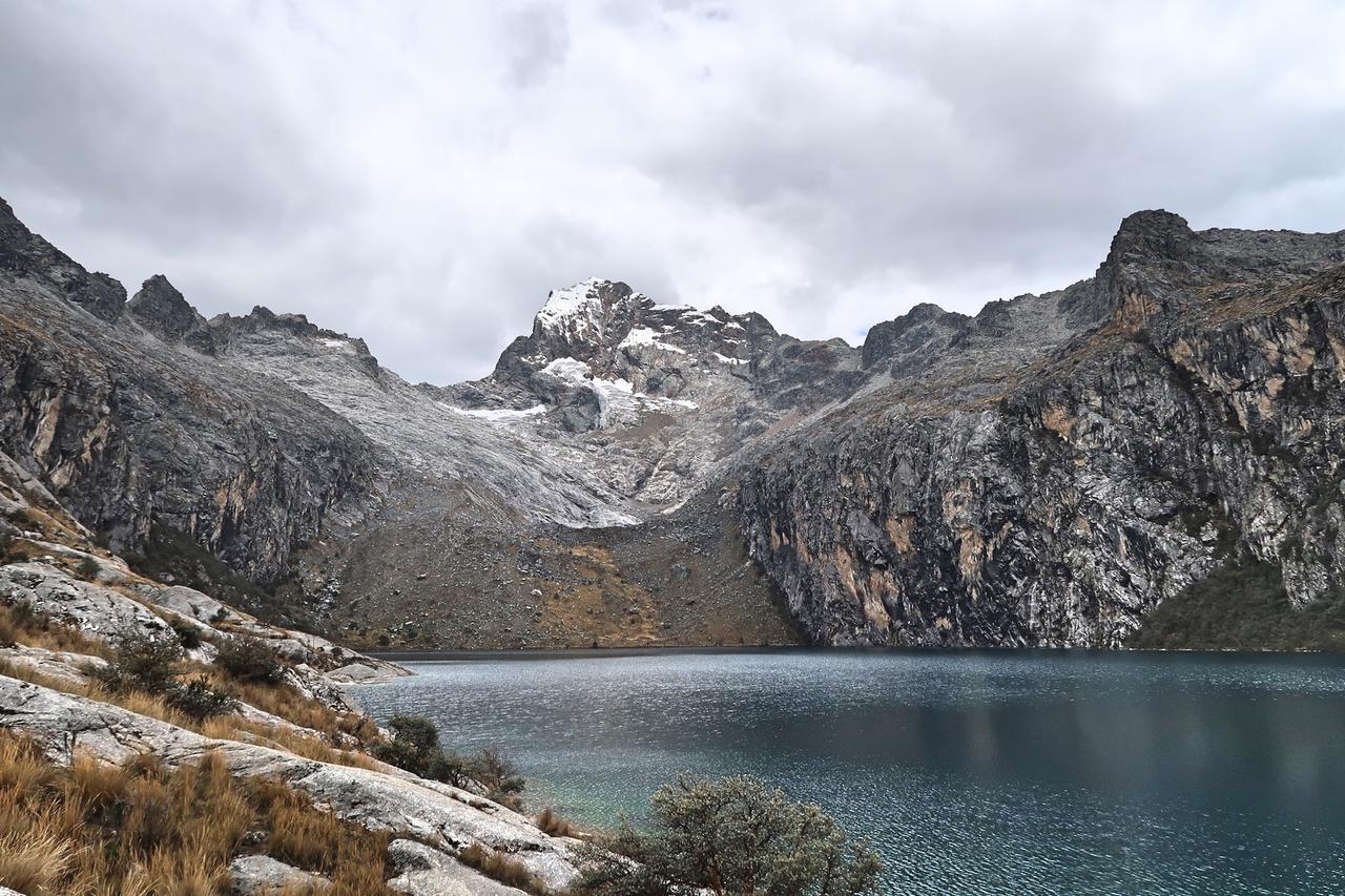 The Lazy Dog Inn A Mountain Lodge Уарас Екстер'єр фото